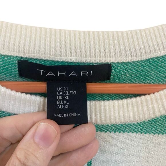 Tahari XL crew neck long sleeve sweater green and cream plaid - Picture 4 of 7
